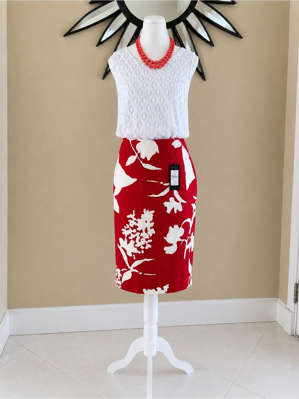 TALBOTS RED&WHITE FLORAL JACQUARD PENCIL SKIRT NWT 8 CLASSIC CAREER